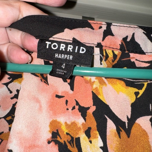 Floral Black and Pink Women's Top - Picture 2 of 3